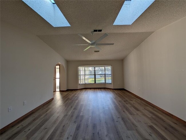 3741 Thornbush Ln in New Port Richey, FL - Building Photo - Building Photo