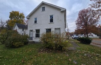 1601 Grafton Rd in Elyria, OH - Building Photo - Building Photo