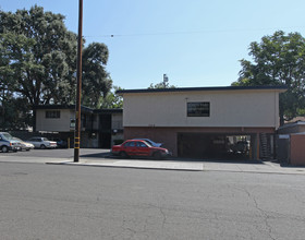 Edison Park Apartments in Stockton, CA - Building Photo - Building Photo