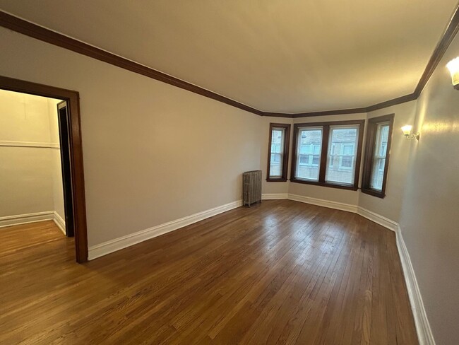 4830 W Addison St in Chicago, IL - Building Photo - Building Photo