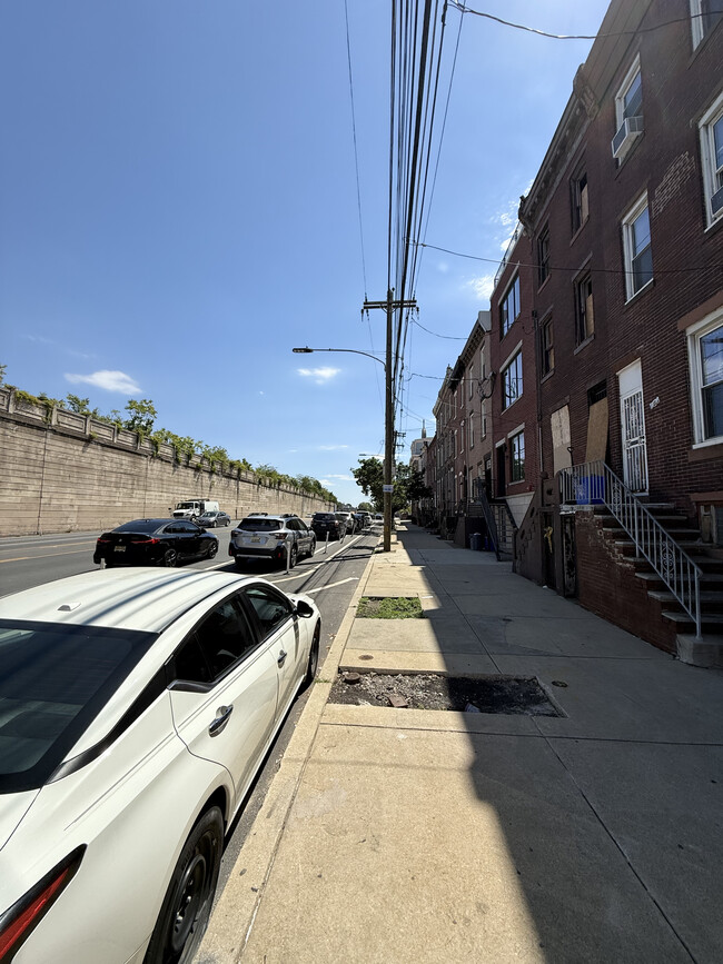 2302 E Lehigh Ave in Philadelphia, PA - Building Photo - Building Photo