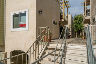2252 Via Aprilia in Del Mar, CA - Building Photo - Building Photo