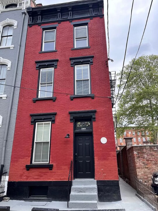 1312 Spring St, Unit 3 in Cincinnati, OH - Building Photo