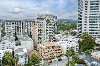 Ashton Trieste Condominiums Westwood in Los Angeles, CA - Building Photo - Building Photo