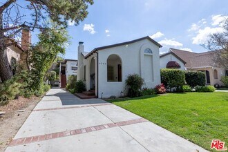 4360 Kraft Ave in Los Angeles, CA - Foto de edificio - Building Photo