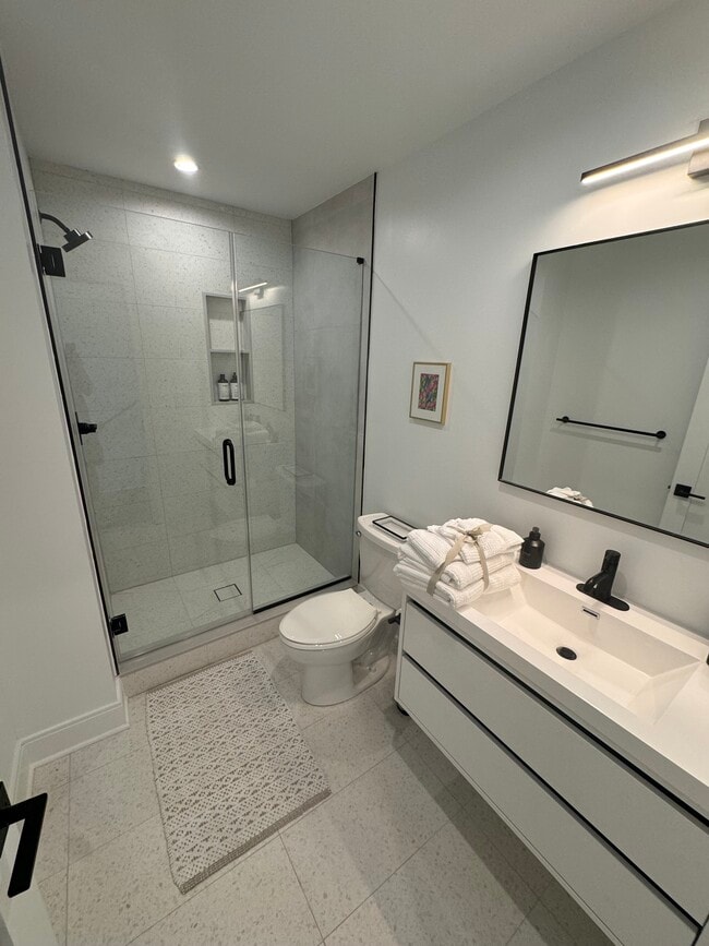 310 Reed St in Philadelphia, PA - Foto de edificio - Building Photo