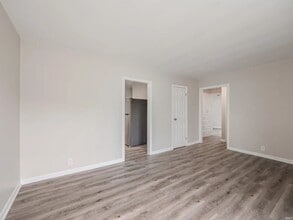 5416 Washington Ave in Evansville, IN - Building Photo - Building Photo