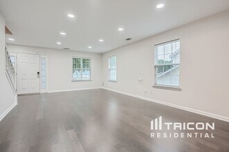 7200 Sanctuary St in Fairburn, GA - Building Photo - Building Photo