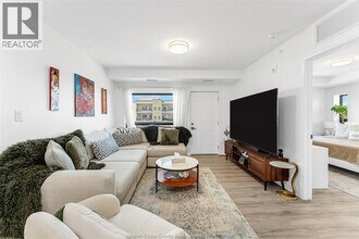 3370 Stella Crescent in Windsor, ON - Building Photo - Building Photo