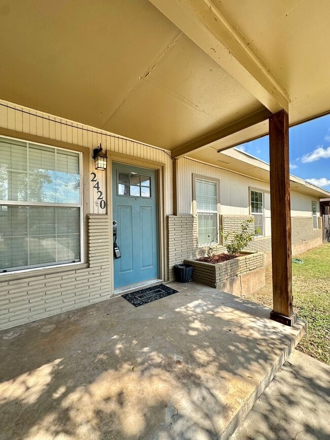 property at 2420 W Ave L
