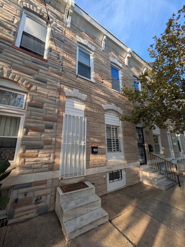 property at 2408 Ashland Ave