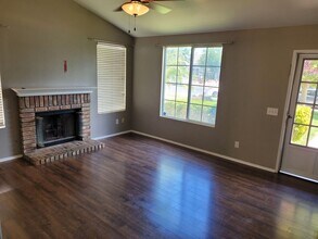 18935 Applewood Way in Lake Elsinore, CA - Building Photo - Building Photo