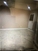 13564 Sunburst St, Unit rear in Los Angeles, CA - Foto de edificio - Building Photo