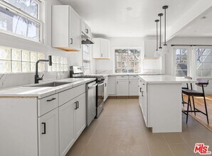 4409 Victoria Park Dr in Los Angeles, CA - Building Photo - Building Photo