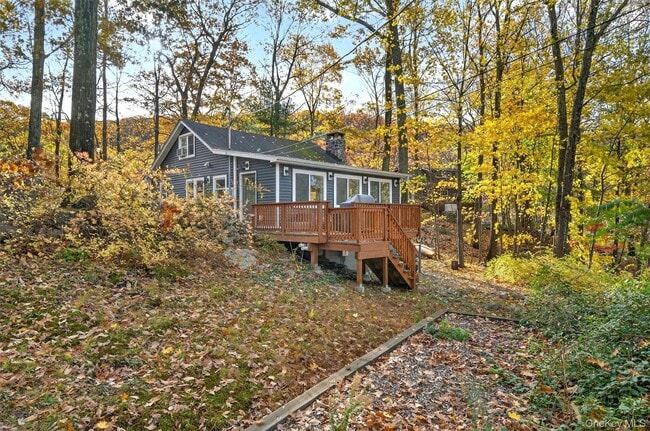 property at 7 4th Rd