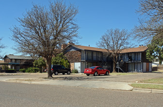 1312 65th Dr in Lubbock, TX - Foto de edificio - Building Photo