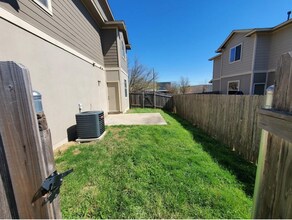 13720 Harris Ridge Blvd, Unit A in Pflugerville, TX - Building Photo - Building Photo