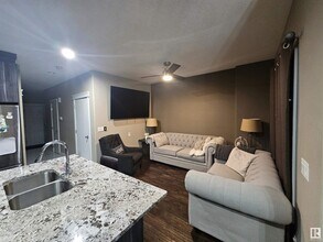2518-2522 22 Ave NW in Edmonton, AB - Building Photo - Building Photo