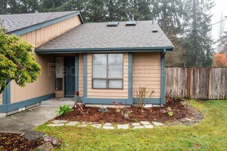 13702 14th Ave S in Tacoma, WA - Building Photo - Building Photo