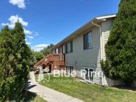 411 Gladstone St in Idaho Falls, ID - Building Photo