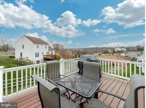 35 Jefferson Dr in Spring City, PA - Building Photo - Building Photo