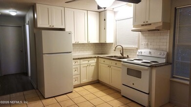 365 SE Castillo Terrace in Lake City, FL - Building Photo - Building Photo