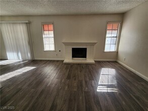 6627 W Tropicana Ave in Las Vegas, NV - Building Photo - Building Photo