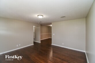 3013 Skipper Ln in Jacksonville, FL - Building Photo - Building Photo