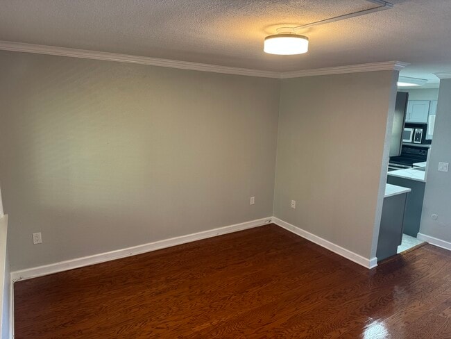 3232 S Macdill Ave, Unit 210 in Tampa, FL - Foto de edificio - Building Photo