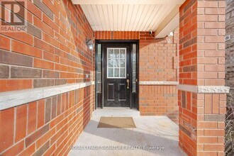 3990 Skyview St in Mississauga, ON - Building Photo - Building Photo