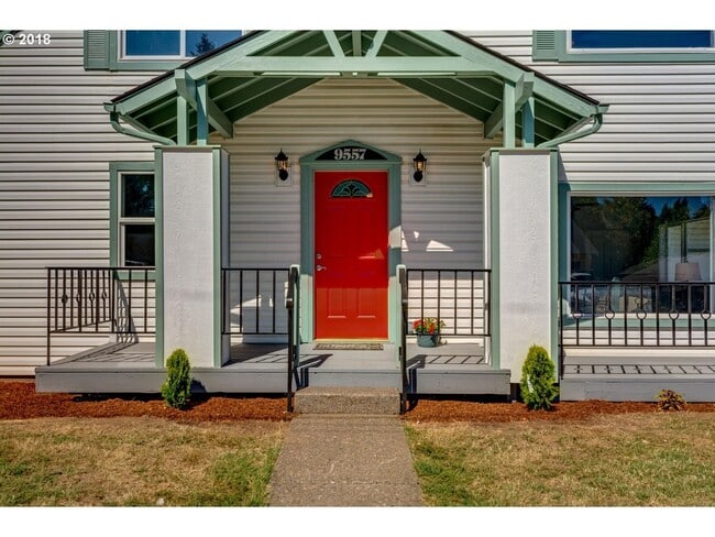 9557 SE 40th Ave in Milwaukie, OR - Building Photo - Building Photo