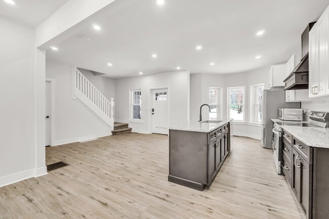 property at 1655 E 118th St