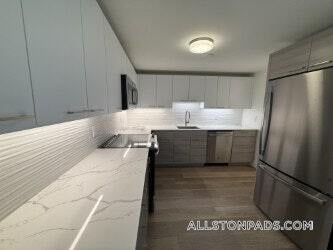 1079 Commonwealth Ave, Unit 521