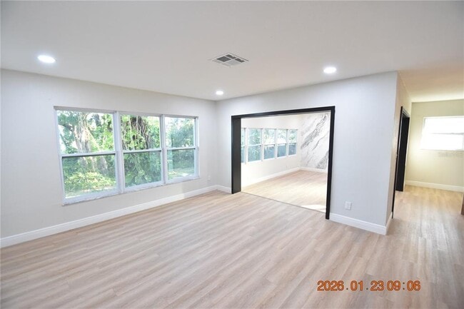 3606 River Grove Dr in Tampa, FL - Building Photo - Building Photo