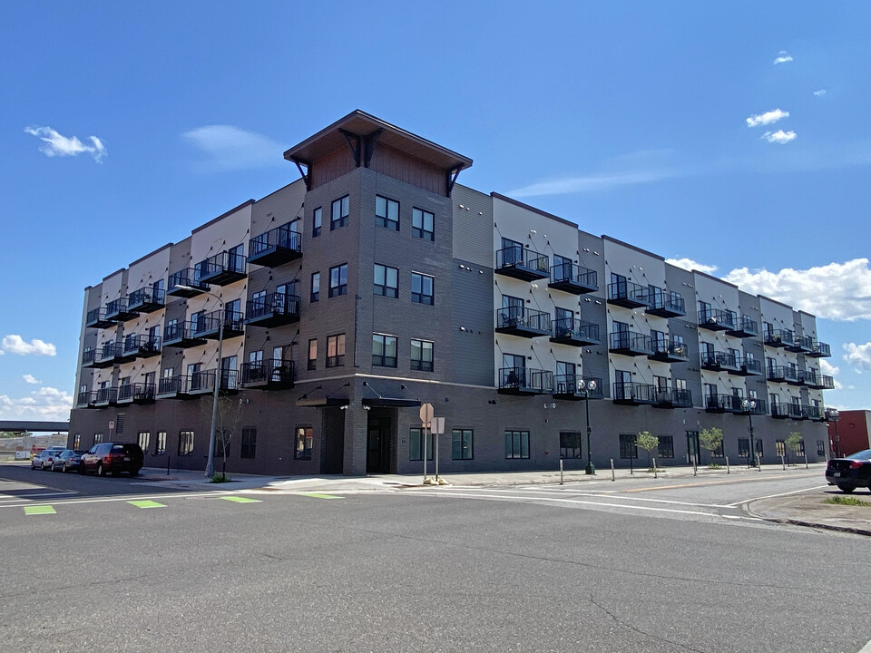 Lincoln Park Flats in Duluth, MN - Building Photo