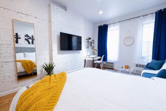 240 E 26th St in New York, NY - Building Photo - Building Photo
