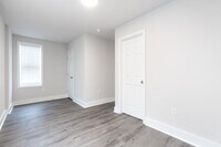 951 E Locust Ave photo'