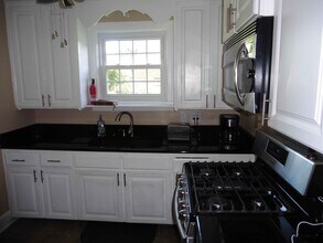 319 Crompton Rd in Waynesboro, VA - Building Photo - Building Photo