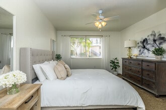 Papillon Apartment Homes in Fresno, CA - Building Photo - Building Photo