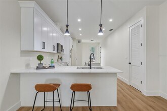 1515 E Knollwood St in Tampa, FL - Building Photo - Building Photo