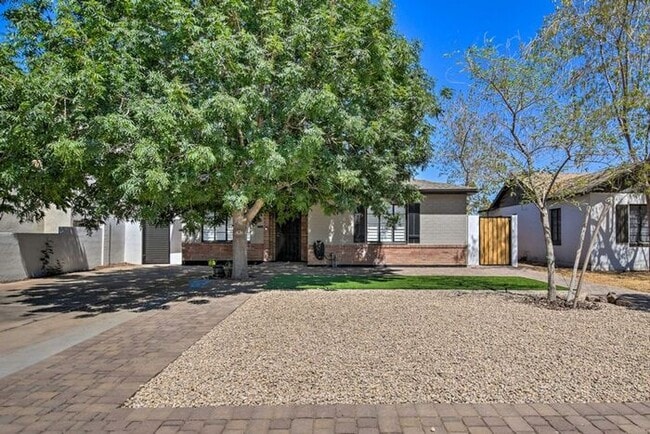property at 2253 N 16th Ave