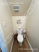 9230 Honey Mesquite in Seguin, TX - Foto de edificio - Building Photo