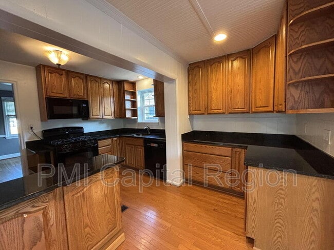 8710 Maywood Ave in Silver Spring, MD - Building Photo - Building Photo