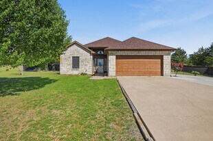 2705 Cedar Park Dr in Sherman, TX - Building Photo