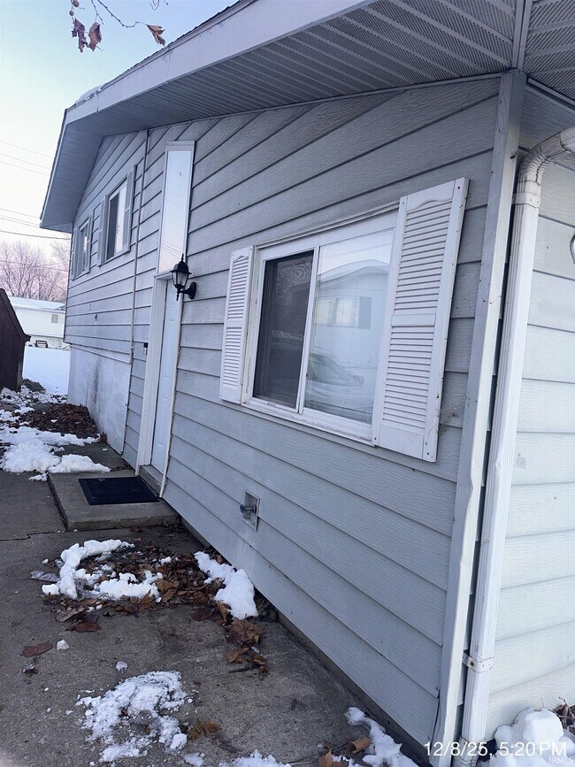 2026 Shaw Ave in Peru, IN - Building Photo - Building Photo