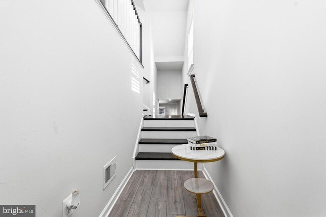 2812 Lanham Hill Cir