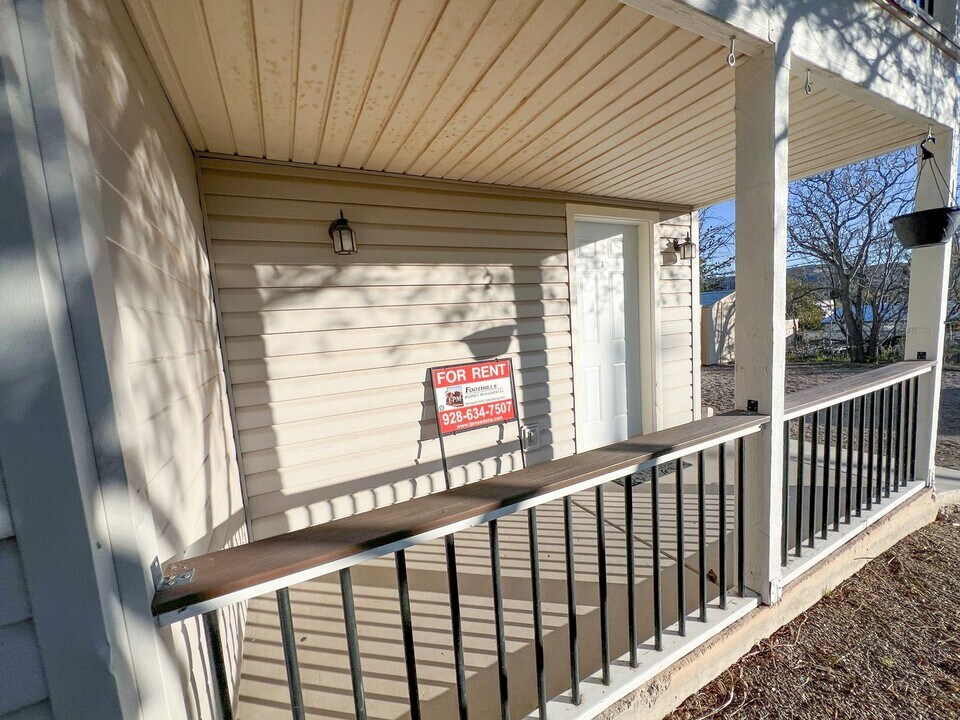 114 W Head St in Camp Verde, AZ - Building Photo