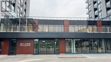 3079 Trafalgar Rd in Oakville, ON - Building Photo - Building Photo