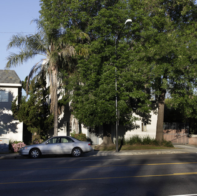 341 N Buena Vista St in Burbank, CA - Building Photo - Building Photo