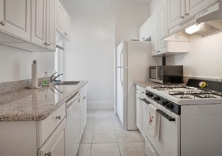 626 Powell in San Francisco, CA - Building Photo - Interior Photo